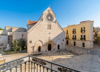 Foto 3 - Stabile - Palazzo Largo Cattedrale
 
15, Ruvo di Puglia - foto 3