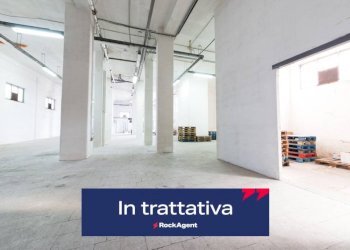 Interno non residenziale - Warehouse via Luigi Galvani, Acireale - photo 1