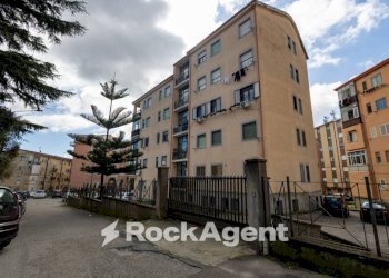 Facciata - Appartamento via Lorenzo Cardone, 9, Catanzaro - foto 3