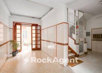 Interno palazzo - Bilocale via Genzano, 128, Roma - foto 20