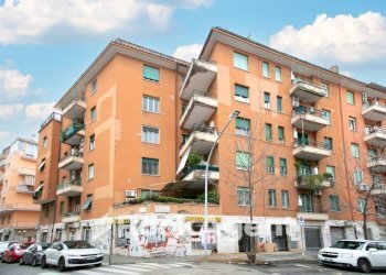 Facciata - Bilocale via Genzano, 128, Roma - foto 24