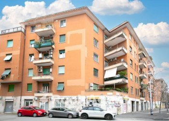 Facciata - Bilocale via Genzano, 128, Roma - foto 25