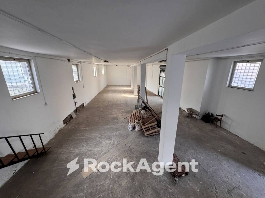 Magazzino - Magazzino via Vittorio Alpe, Roma - foto 1