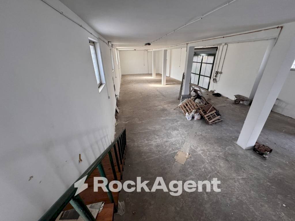 Magazzino - Magazzino via Vittorio Alpe, Roma - foto 3