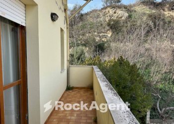 Balcone - Villa via Maragona, 78, Torre De' Passeri - foto 15