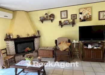 Salone - Villa via Maragona, 78, Torre De' Passeri - foto 28