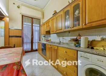 Cucina - Appartamento via Sant'Antonio Abate, Napoli - foto 7
