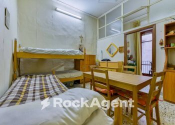 Veranda - Appartamento via Sant'Antonio Abate, Napoli - foto 10