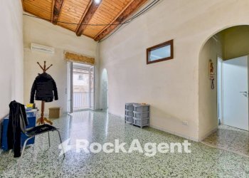 Ingresso - Appartamento via Sant'Antonio Abate, Napoli - foto 16