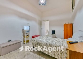Camera da letto - Appartamento via Sant'Antonio Abate, Napoli - foto 24