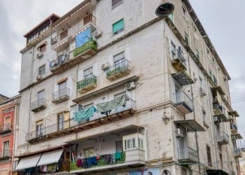 Facciata - Appartamento via Sant'Antonio Abate, Napoli - foto 27