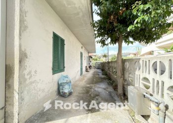 Cortile interno - Independent house via Alcide de Gasperi, 10, Tortoreto - photo 11