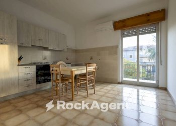 Cucina - Appartamento via Pietro Nenni, 7, Davoli - foto 5