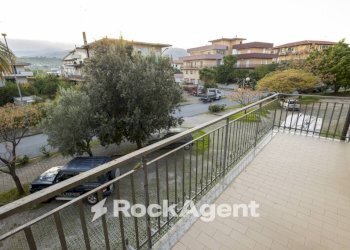 Balcone - Appartamento via Pietro Nenni, 7, Davoli - foto 33