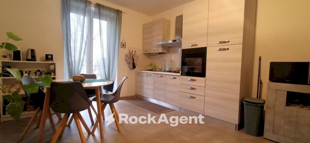 Cucina - Trilocale viale Milite Ignoto, 56, Alessandria - foto 3