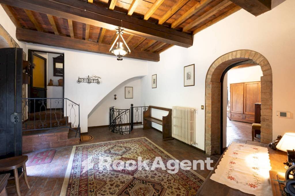 Disimpegno - Stabile - Palazzo strada Comunale di Catignano, Gambassi Terme - foto 3