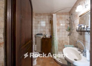Bagno - Stabile - Palazzo strada Comunale di Catignano, Gambassi Terme - foto 18