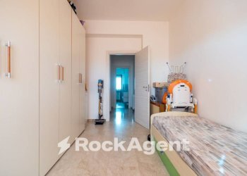 Camera da letto - Appartamento viale Vincenzo de Filippis, 61, Catanzaro - foto 30