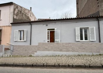 Foto 1 - Casa indipendente via olbia
 
16, Tempio Pausania - foto 1