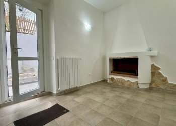 Foto 2 - Casa indipendente via olbia
 
16, Tempio Pausania - foto 2