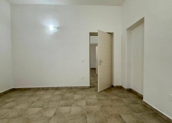 Foto 17 - Casa indipendente via olbia
 
16, Tempio Pausania - foto 17