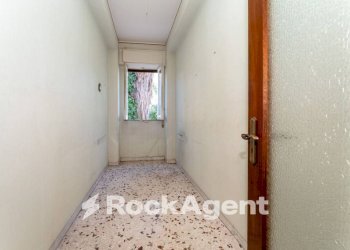 Ripostiglio - Three-room apartment via Vittorio Emanuele da Bormida, 45, Catania - photo 14