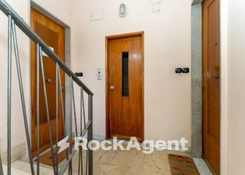 Interno palazzo - Three-room apartment via Vittorio Emanuele da Bormida, 45, Catania - photo 31