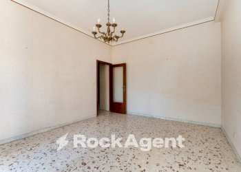 Camera da letto - Trilocale via Vittorio Emanuele da Bormida, 45, Catania - foto 10