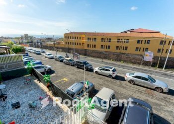 Vista - Trilocale via Vittorio Emanuele da Bormida, 45, Catania - foto 11