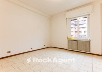Camera da letto - Trilocale via Golinelli, 21, frazione Milano Due, Segrate - foto 10