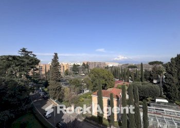 Vista - Appartamento via Carlo Giuseppe Bertero, 37, Roma - foto 2