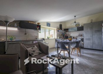 Cucina - Appartamento via Gianvincenzo Gravina, 23, Catanzaro - foto 10