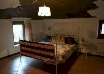 Camera / camera da letto - Casa indipendente Cerrina Monferrato - foto 8