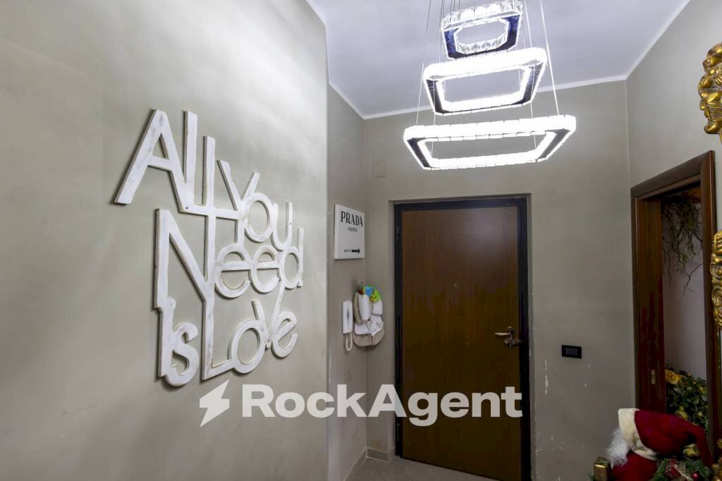 Interno palazzo - Appartamento via Carlo Pisacane, 20, Catanzaro - foto 2