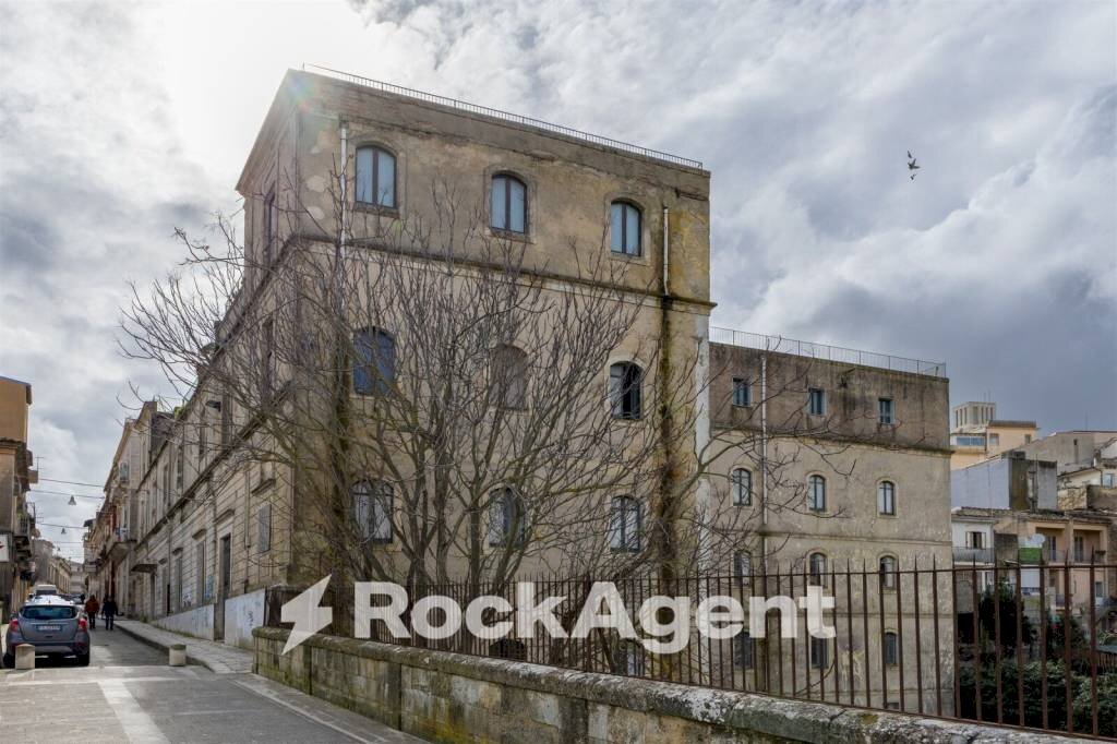 Zona - Hotel via Traspontino, 1, Ragusa - foto 1