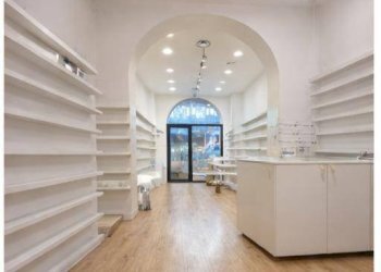 Foto 1 - Attività Commerciale Via Vittorio Veneto
 
12, Varese - foto 1