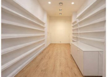 Foto 3 - Attività Commerciale Via Vittorio Veneto
 
12, Varese - foto 3