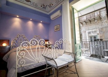 Foto 17 - Trilocale Via Umberto I
 
63, Santo Stefano di Camastra - foto 17