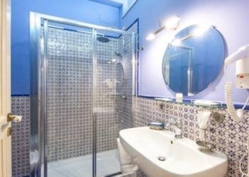 Foto 20 - Trilocale Via Umberto I
 
63, Santo Stefano di Camastra - foto 20