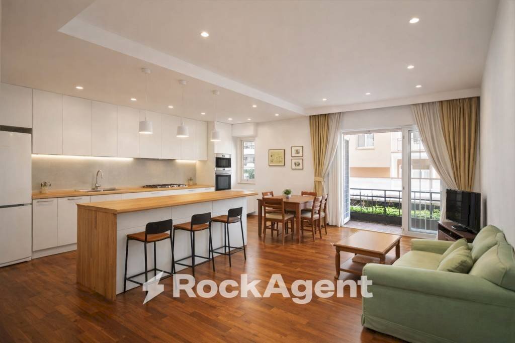 Salone - Trilocale via Antonio Serra, 122, Roma - foto 1