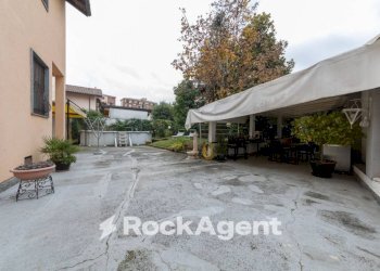 Cortile interno - Villa via Vittorio Alfieri, 19, Cerro Maggiore - foto 21