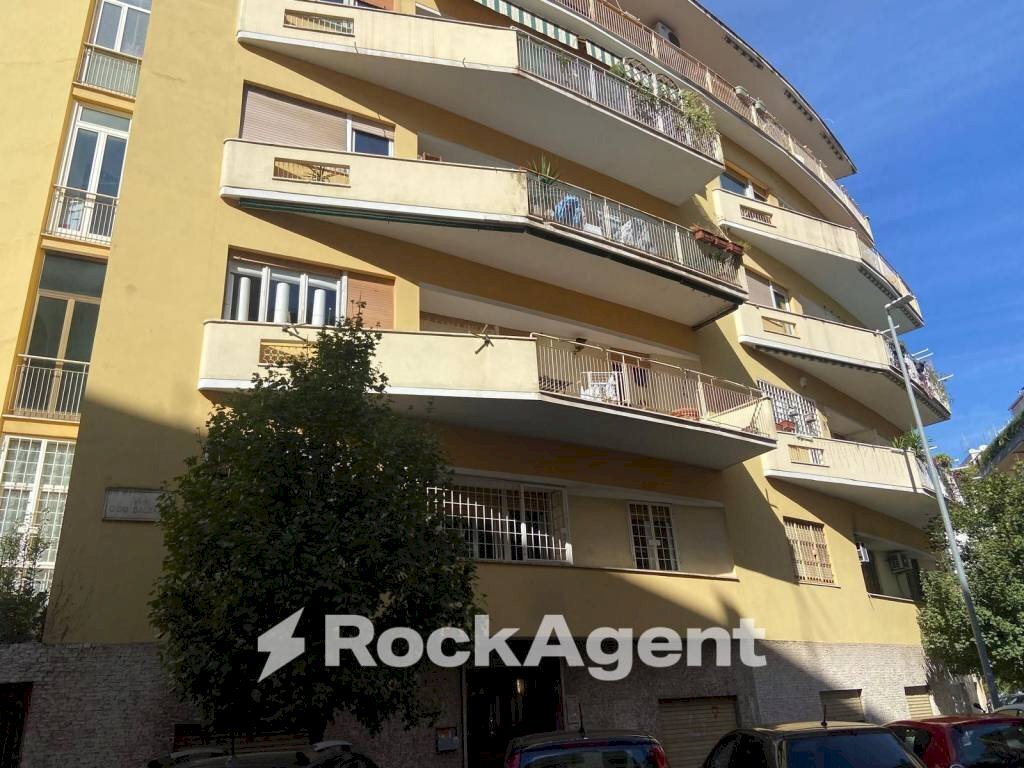 Facciata - Appartamento via Ugo Balzani, 12, Roma - foto 3