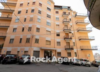 Facciata - Appartamento via Eugenio de Riso, 77, Catanzaro - foto 1