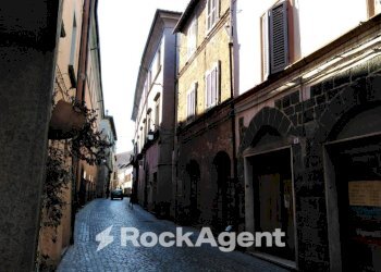 Zona - Appartamento via Roma, 17, Acquapendente - foto 1