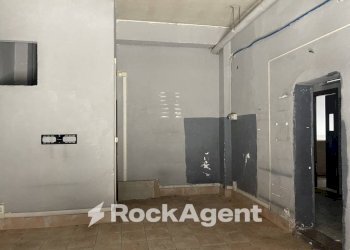 Magazzino - Negozio via Cavalieri di Vittorio Veneto, 36, Arzano - foto 6