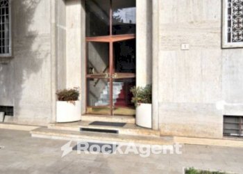 Facciata - Trilocale viale delle Medaglie d'Oro, 406, Roma - foto 2