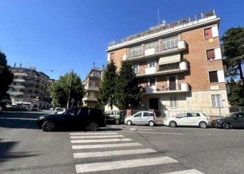 Zona - Trilocale viale delle Medaglie d'Oro, 406, Roma - foto 4
