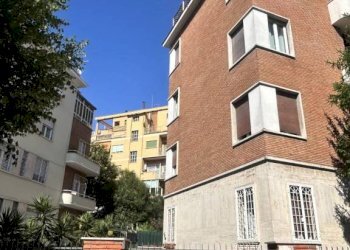 Facciata - Trilocale viale delle Medaglie d'Oro, 406, Roma - foto 9