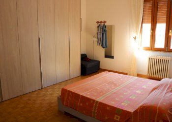 Veduta della grande camera matrimoniale - Quadrilocale Piazza Tanucci, Firenze - foto 12