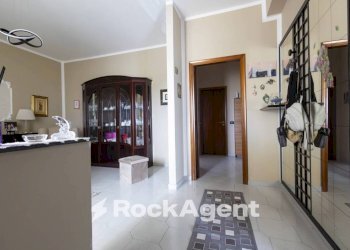 Ingresso - Trilocale viale dei Tulipani, 183, Catanzaro - foto 3